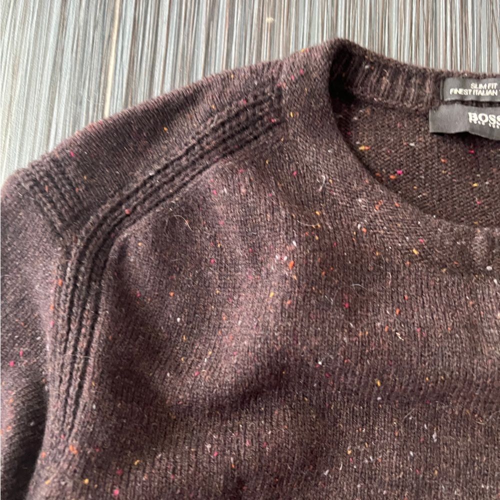 Hugo Boss Sweater - Picture 5 of 6